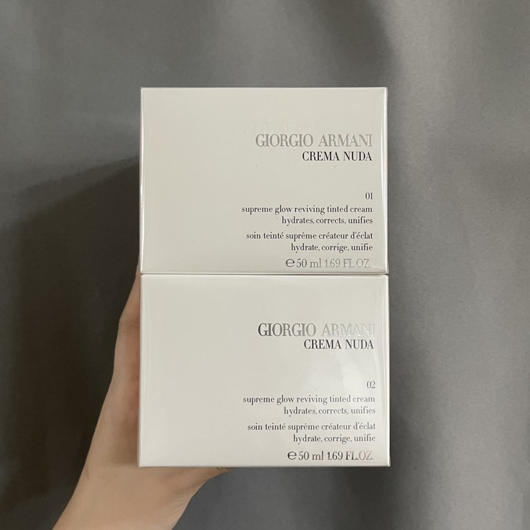 Original quality(Armani Black Key Skin Repair Cream 50ml)   2 Color 01#, 02#, Armani Black Key Light Shadow Beauty Skin Repair Cream  Take the first list of the Oscars of the beauty   Must buy if you have the condition! 