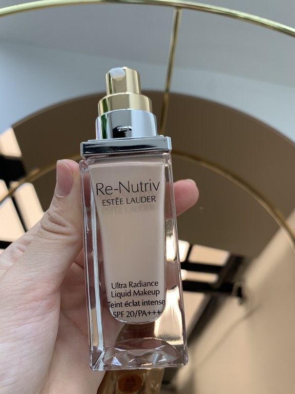 Mingtong versionExclusive private model, non-circulating general merchandise, alcohol flavor, 3pcs 1 plastic seal, opposite bottle bottom label, logo not flower, Mingtong market approved version   Estee Lauder Platinum F