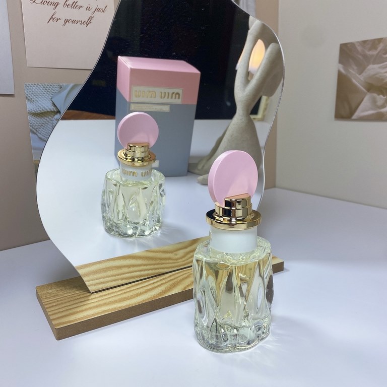 Original qualitymiumiu perfume miu miu fourth generation fleur dargent -- 18 years miu miu fourth generation silver flower intense eau de parfum 50mlFragrance ingredients tuberose, musk, akigalawood (spicy floral woody f