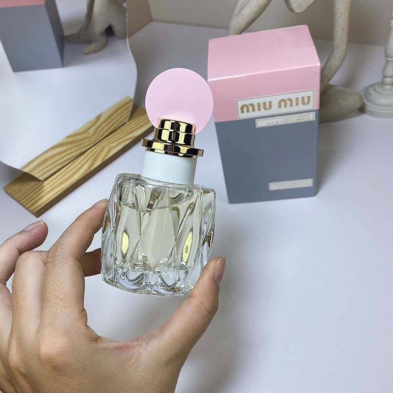 Original qualitymiumiu perfume miu miu fourth generation fleur dargent -- 18 years miu miu fourth generation silver flower intense eau de parfum 50mlFragrance ingredients tuberose, musk, akigalawood (spicy floral woody f