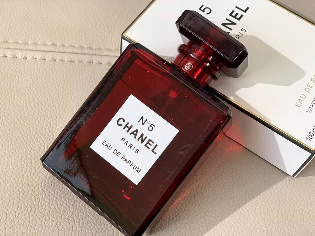 Original qualityChanel Chanel Red Bottle N°5 No. EDT Eau de Toilette 100ml Chanel No. 5 Perfume Red Limited Edition As the first bottle of perfume for many people, I believe that we are very familiar with Chanel n5. The 