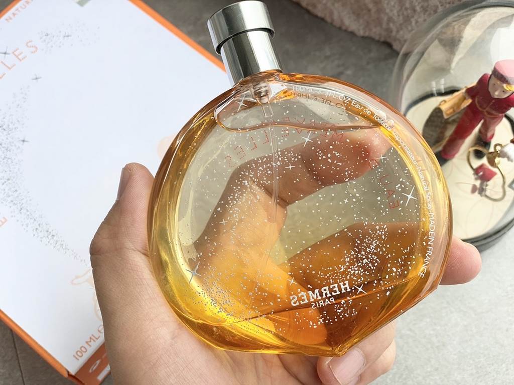 Original qualityHermes perfume in addition to the popular garden series, orange color starlight series is also popular. Hermes launched in 2004 eau des merveilles orange pick starlight (orange color starlight) has a seri