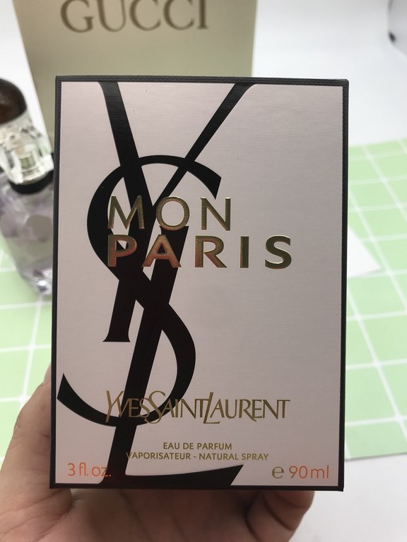 Name; YSL Reverse Paris (Walking Aphrodisiac)Inspired by Paris, the capital of romance, originated from Paris, the capital of romance in love. Let you feel the most crazy, hot love. Bold use of mysterious bright mandarin