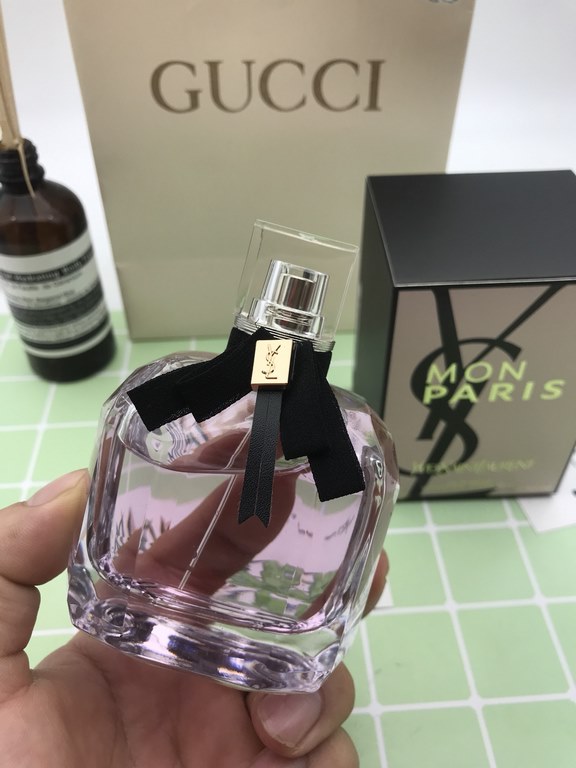 Name; YSL Reverse Paris (Walking Aphrodisiac)Inspired by Paris, the capital of romance, originated from Paris, the capital of romance in love. Let you feel the most crazy, hot love. Bold use of mysterious bright mandarin