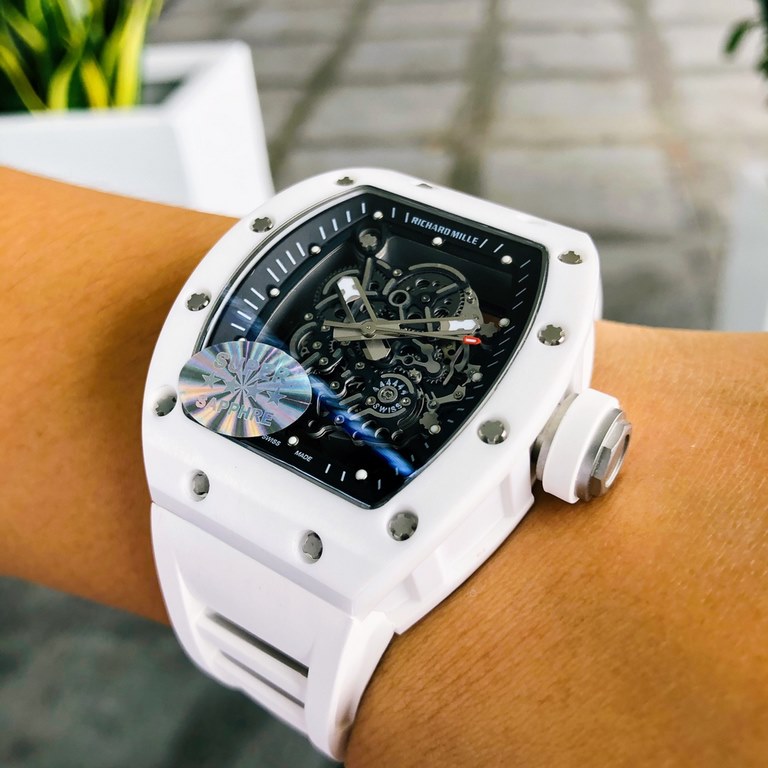 Richard Mille  Richard MilleThe top version RM055 adopts imported Citizen movement, full ceramic case imported from Korea, rubber strap, and the appearance of Zhenxin is perfect. No dial design, skeletonized movement can