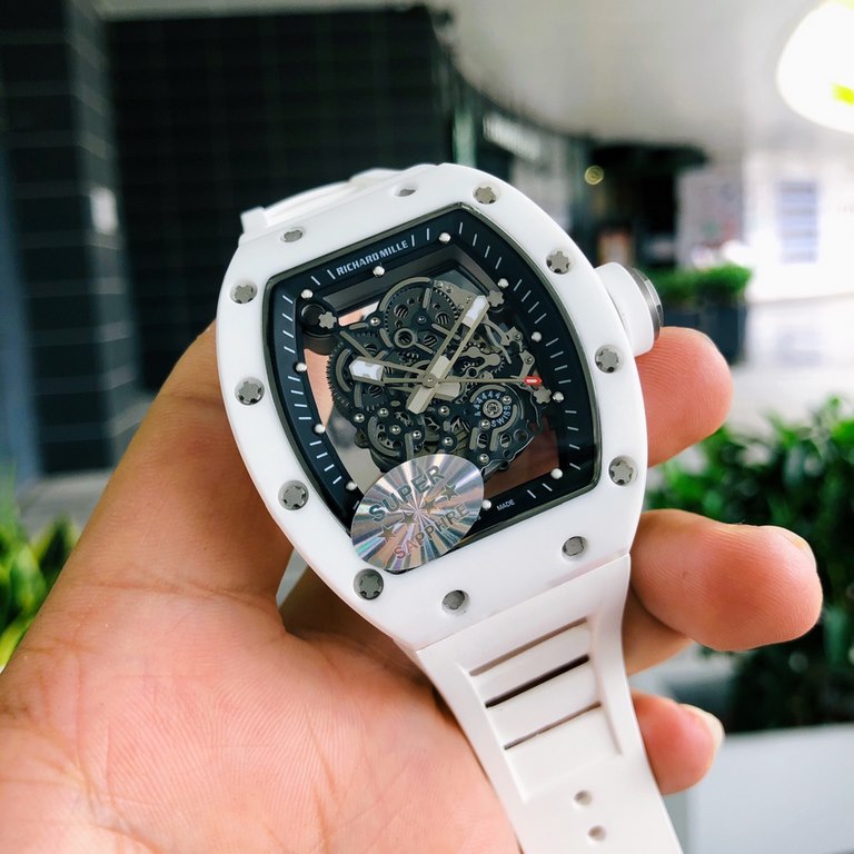 Richard Mille  Richard MilleThe top version RM055 adopts imported Citizen movement, full ceramic case imported from Korea, rubber strap, and the appearance of Zhenxin is perfect. No dial design, skeletonized movement can