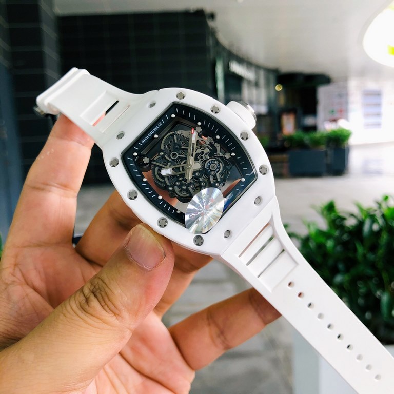 Richard Mille  Richard MilleThe top version RM055 adopts imported Citizen movement, full ceramic case imported from Korea, rubber strap, and the appearance of Zhenxin is perfect. No dial design, skeletonized movement can