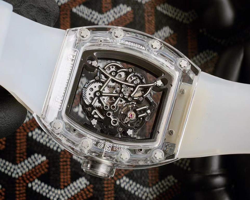 Richard Mille RM35-02, Glass Transparent Series! A work of innovation! All-glass case with the hottest skeletonized design! Japanese automatic Seiko movement, the most accurate movement, with a comfortable and soft rubbe