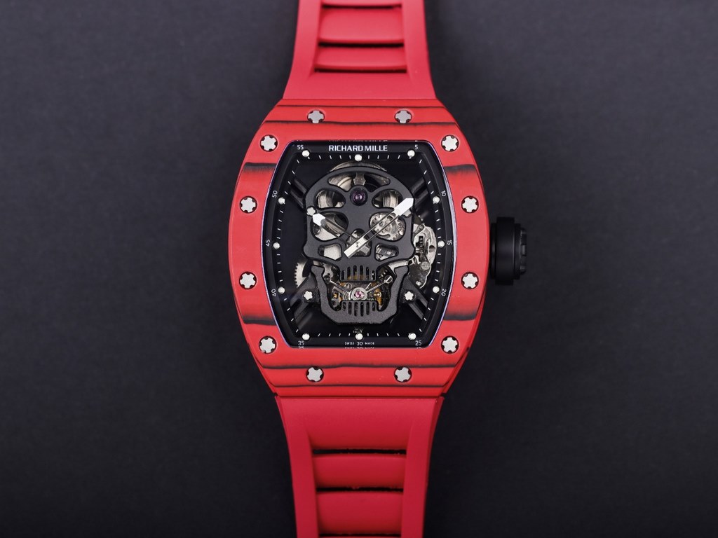 JB Richard Mille RM52-01 real tourbillon, reinterpretation of the essence of the RICHARD MILLE skull, breakthrough multiple versions of the BUG, so that the majority of the iron powder can have the right size, the moveme