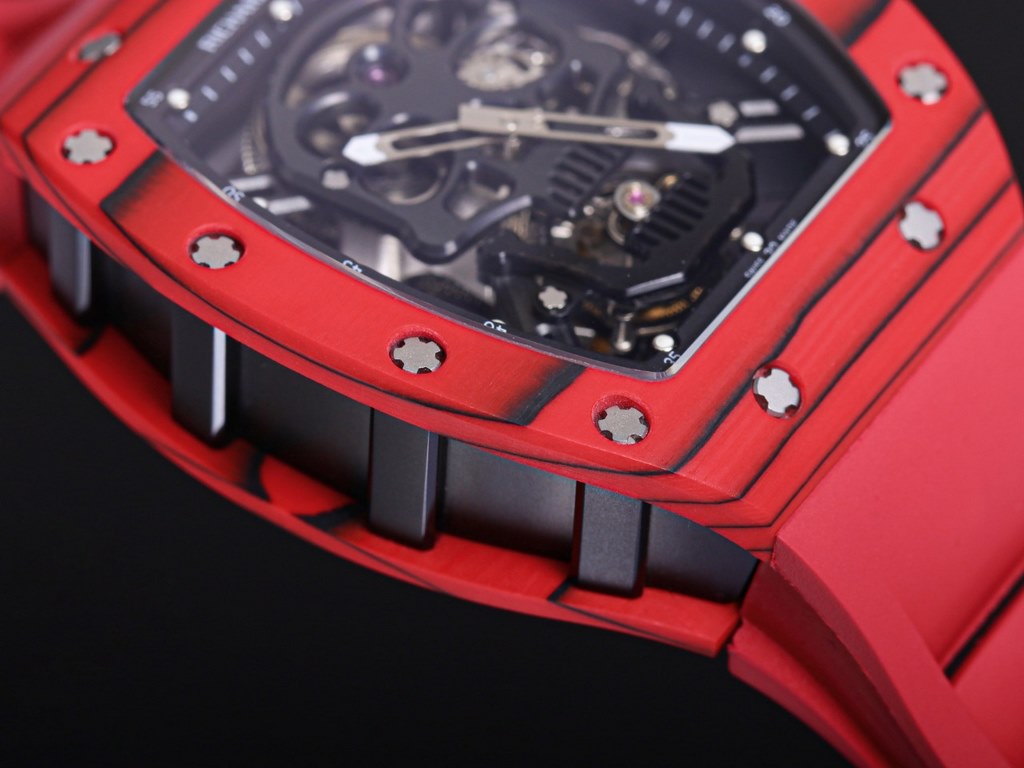 JB Richard Mille RM52-01 real tourbillon, reinterpretation of the essence of the RICHARD MILLE skull, breakthrough multiple versions of the BUG, so that the majority of the iron powder can have the right size, the moveme