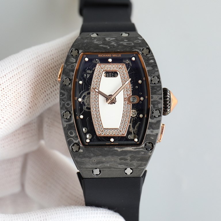 Richard Mille Richard Mille (RM037) Women's Carbon Fiber Ceramic Watch Series This watch is from the Australian actress Margot Robbie endorsement of new products. This watch is made of stainless steel case overlay, the c