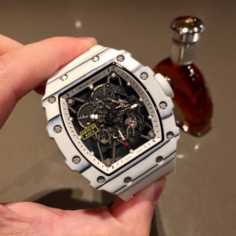 Richard Mille. Richard Mille RM35-01 White Carbon Fiber Limited Edition   pro-active three-piece structure, the upper and lower bezels and the back are made of NTPT original carbon fiber pattern and 316 steel, the letter