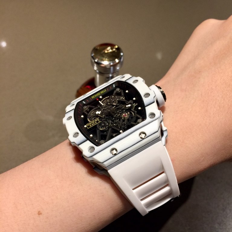 Richard Mille. Richard Mille RM35-01 White Carbon Fiber Limited Edition   pro-active three-piece structure, the upper and lower bezels and the back are made of NTPT original carbon fiber pattern and 316 steel, the letter