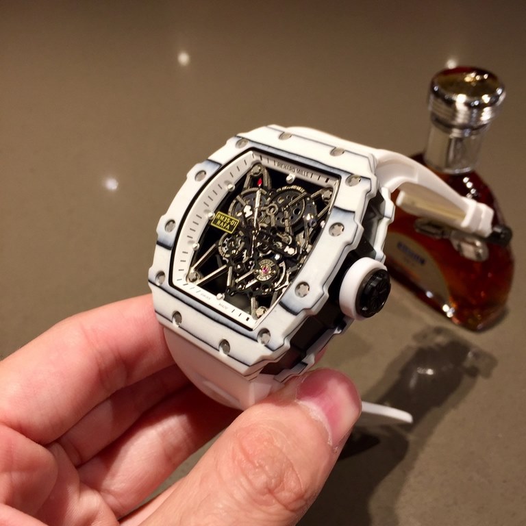 Richard Mille. Richard Mille RM35-01 White Carbon Fiber Limited Edition   pro-active three-piece structure, the upper and lower bezels and the back are made of NTPT original carbon fiber pattern and 316 steel, the letter