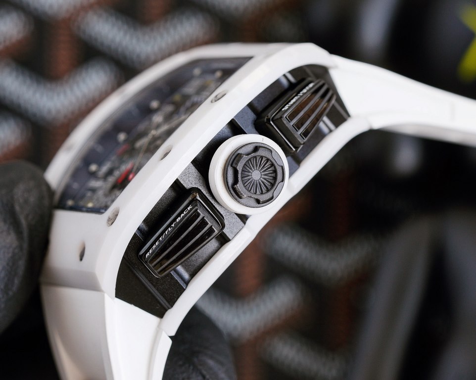 Richard Mille RM11-03 Carbon The perfect ergonomic design matches the pursuit of perfection of the brand's iconic architecture. every component of the RM 011 is an aesthetic expression of its functionality. the RM 11-03 