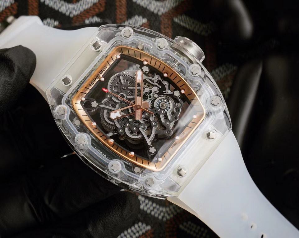 Richard Mille RM35-02, Glass Transparent Series! A work of innovation! All-glass case with the hottest skeletonized design! Japanese automatic Seiko movement, the most accurate movement, with a comfortable and soft rubbe