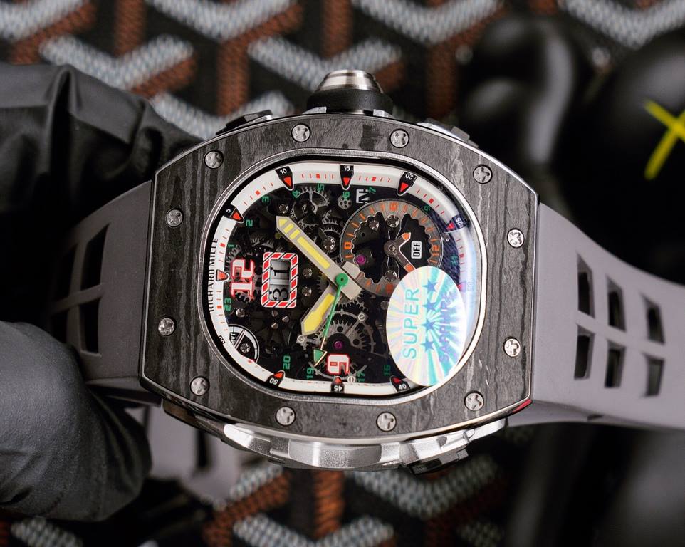 RICHARD MILLE RICHARD MILLE presented this week its most complex creation to date, the RM 62-01 Tourbillon Vibrating Alarm ACJ, equipped with four complications a staggering 816 movement components, which took five years