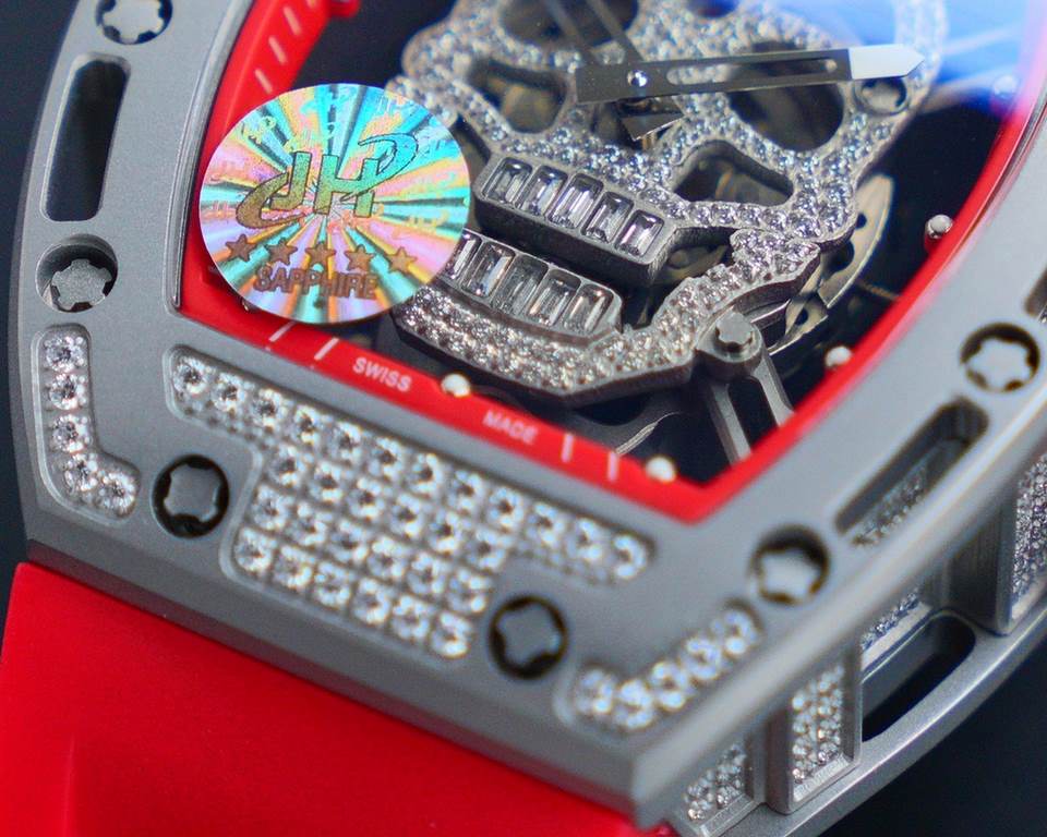 Richard Mille [RICHARD MILLE] latest upgrade special edition RM052 ghost head classic legend never backward skeleton skull watch． The skeleton has a prominent silhouette, a domineering and uninhibited shape, and a shocki