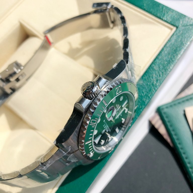 Wholesale box Support Hong Kong, U.S. direct mailRolex Aqua Ghost Series! Top version!As the most sought-after classic works of the watch circle. How many men's Rolex dream, to know the counter are a table hard to find. 