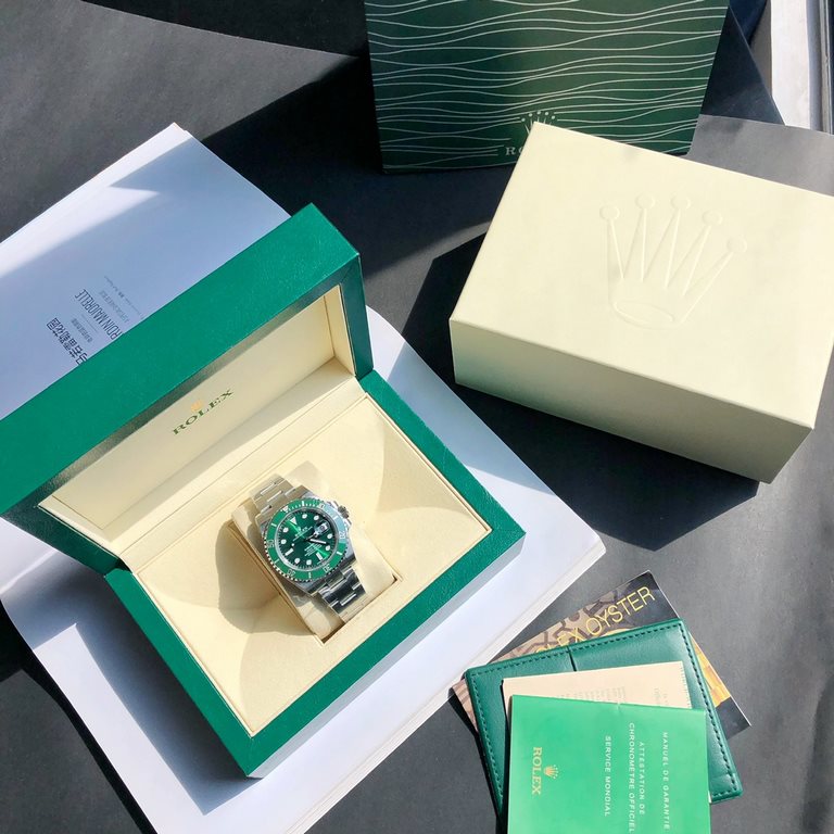 Wholesale box Support Hong Kong, U.S. direct mailRolex Aqua Ghost Series! Top version!As the most sought-after classic works of the watch circle. How many men's Rolex dream, to know the counter are a table hard to find. 