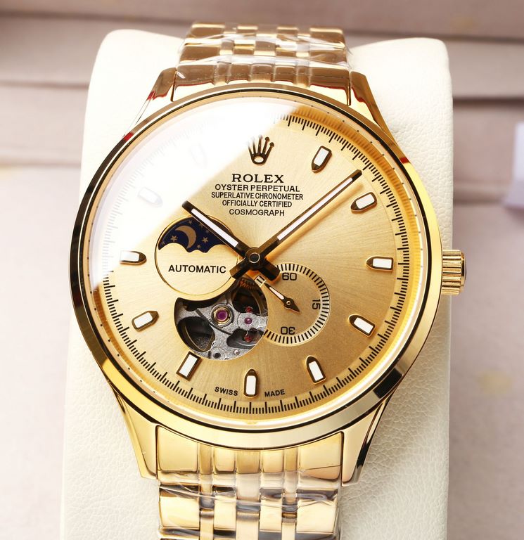 . (This product have been strictly waterproof pressure test, waterproof up to 120 meters  )Rolex, Sun, Moon and Stars series, equipped with the original imported 82S7 movement (0 return 0 after-sales), using super A stee