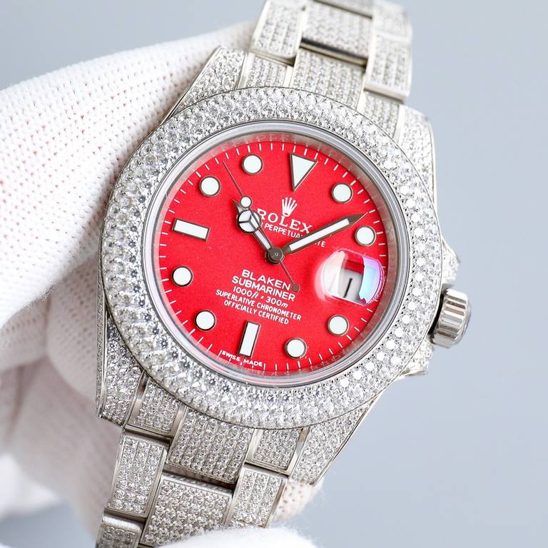 First time arrival, player poison, perfect restoration of the most expensive Rolex Full Sky watch ever made, the Submariner Pavé Diamond Special! The bezel, case, bracelet, and clasp are all densely set with the finest S