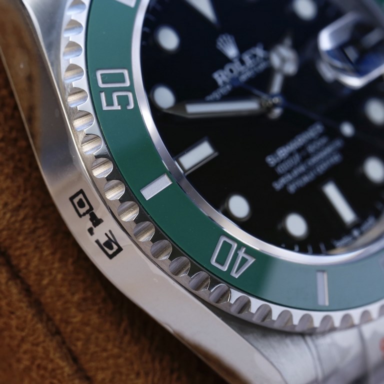 NF factory to strong production   Rolex new 41mm version of the water ghost! The top version is equipped with NFC sensor anti-counterfeiting function, which can be read by cell phone, and the card, official website and t