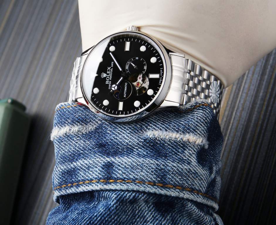 . (This product have been strictly waterproof pressure test, waterproof up to 120 meters  )Rolex, Sun, Moon and Stars series, equipped with the original imported 82S7 movement (0 return 0 after-sales), using super A stee