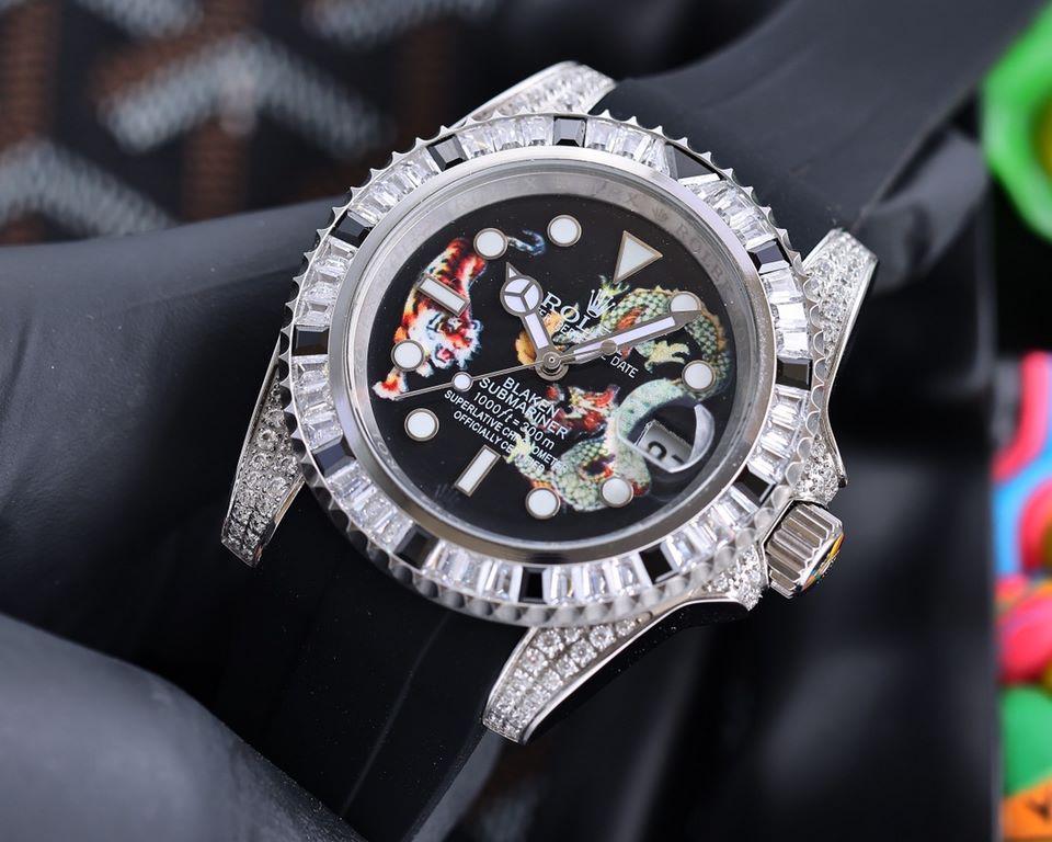 Rolex top plaything poisonous goods, do not like to hit the street watch water ghost you, he is definitely your soulmate. With Rolex's most classic submarine series water ghost as a prototype, after the ring mouth of the