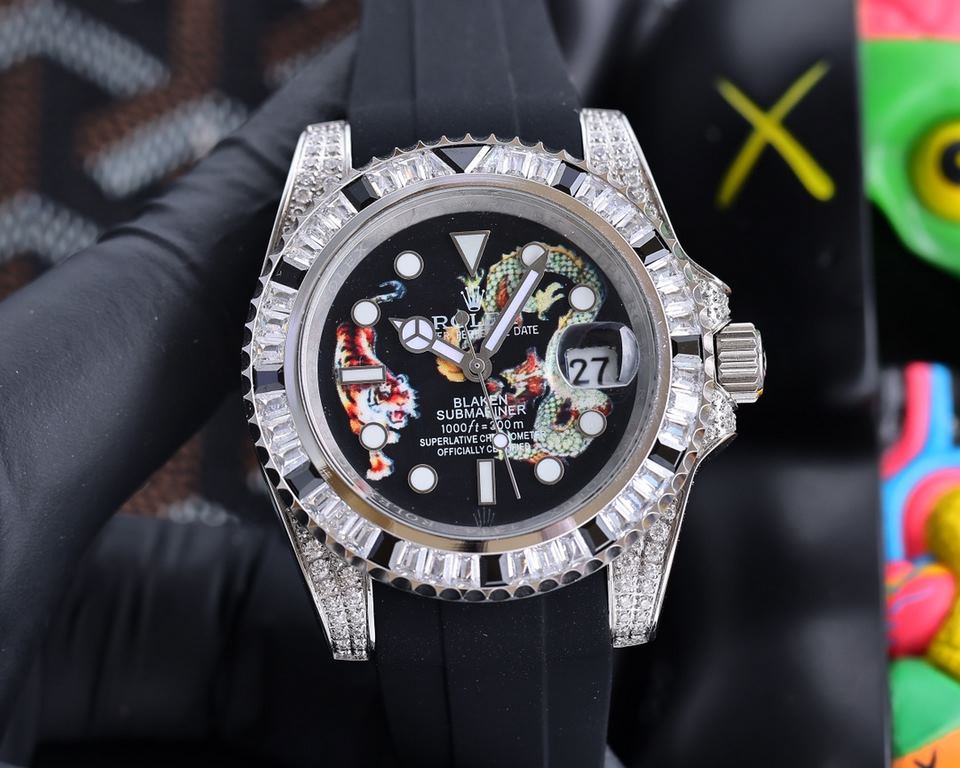 Rolex top plaything poisonous goods, do not like to hit the street watch water ghost you, he is definitely your soulmate. With Rolex's most classic submarine series water ghost as a prototype, after the ring mouth of the