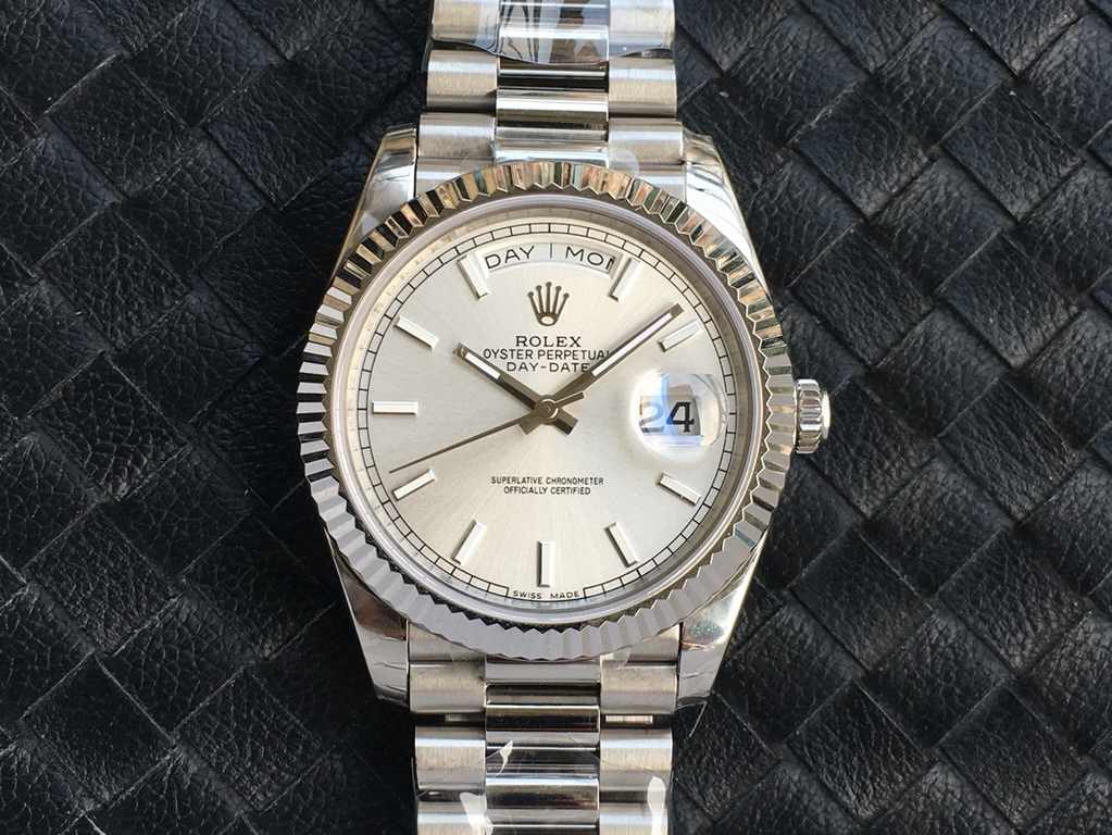 Upgrade V2 version EW Chengpin spent 8 months on the market Rolex The highest version on the market    weekly log type 3255 machine Original 1 to 1 open mold Professional size 40 mm a card one Authentic Warranty Card Ins