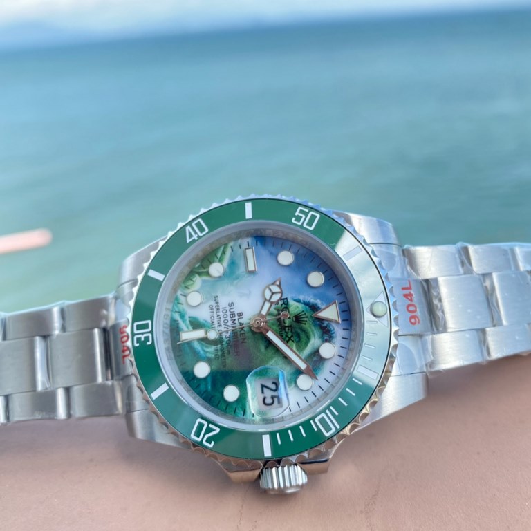 Same.  Submariner type series] [strong] good reputation   highly recommended productsMovement] imported Citizen mechanical movementThe bottom color pattern of the plate has been corrected by countless filters to ensure t