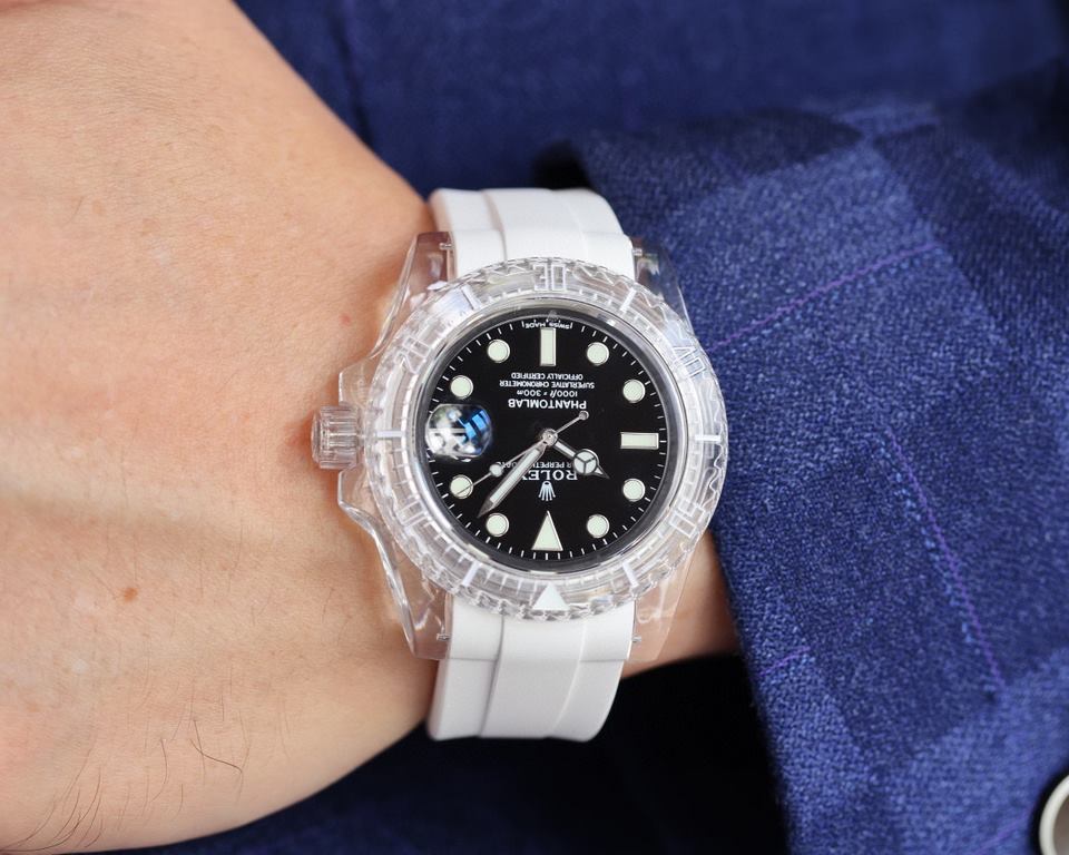 Rolex   Phantomlab modified masterpiece imported crystal glass crystal series, combined with elegant modern aesthetics and exquisite watchmaking technology, the first time to introduce imported crystal with excellent har