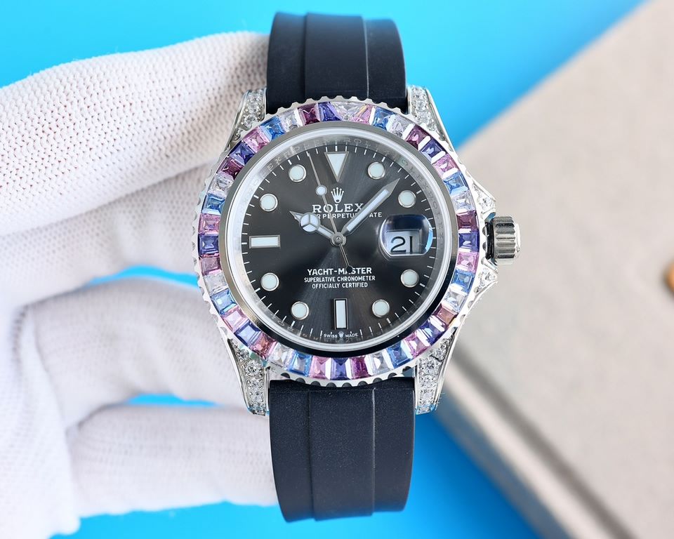 The Rolex Rolex Global Limited Edition Jeweled Yacht Masterpiece pushes the boundaries aesthetically, and you can combine your love of jewelry and Swiss watches in this watch. The bezel, case and buckle are set with Swar