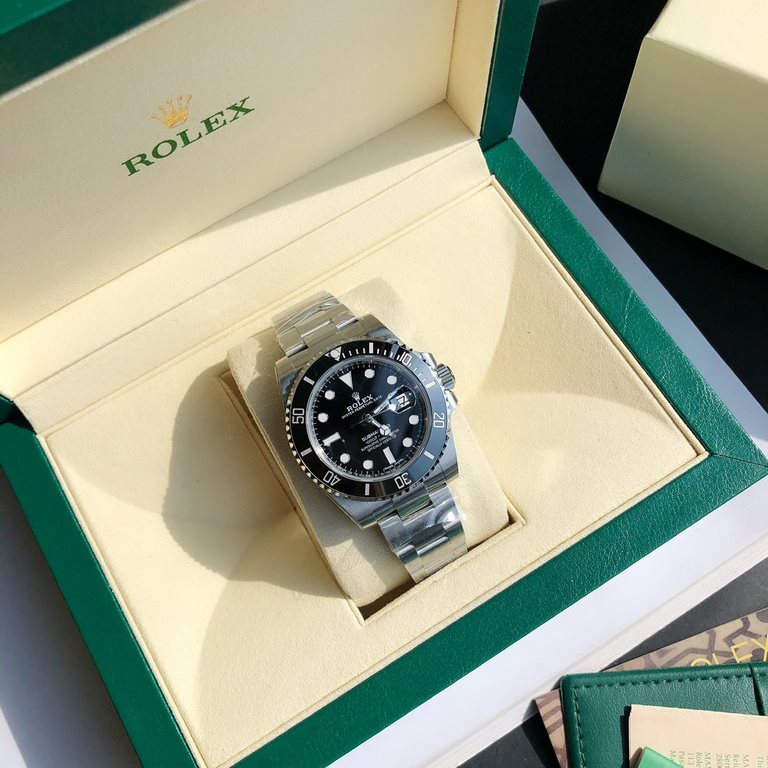 Wholesale box Support Hong Kong, U.S. direct mailRolex aqua ghost series, the top version!As the most sought-after classic works of the watch circle. How many men's Rolex dream, to know the counter are a table hard to fi