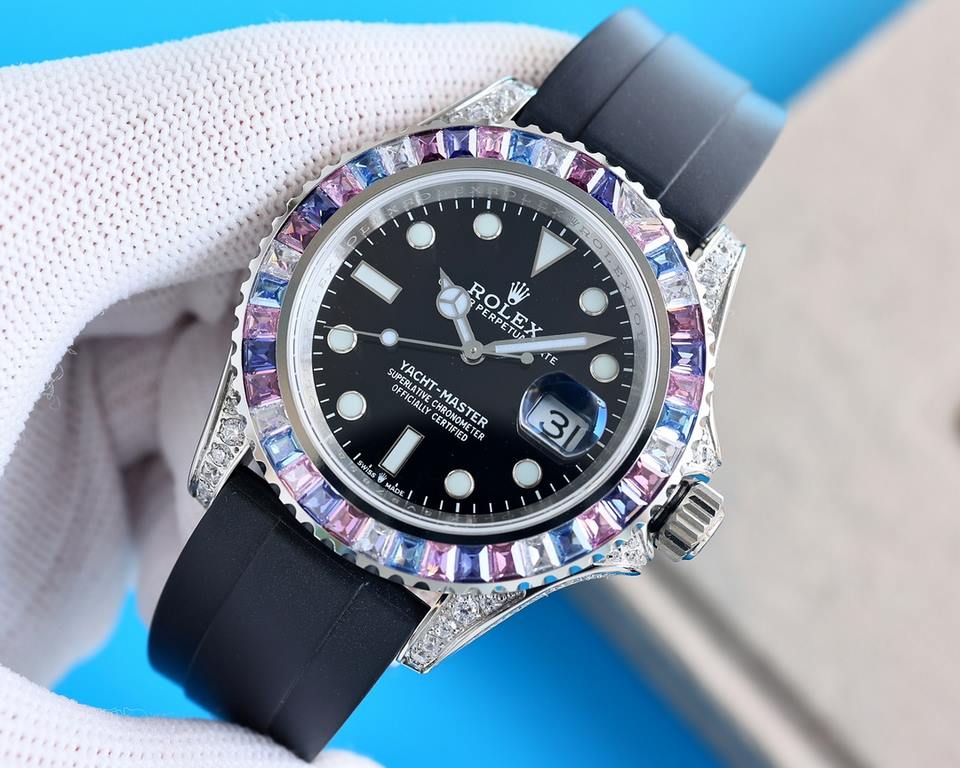 The Rolex Rolex Global Limited Edition Jeweled Yacht Masterpiece pushes the boundaries aesthetically, and you can combine your love of jewelry and Swiss watches in this watch. The bezel, case and buckle are set with Swar