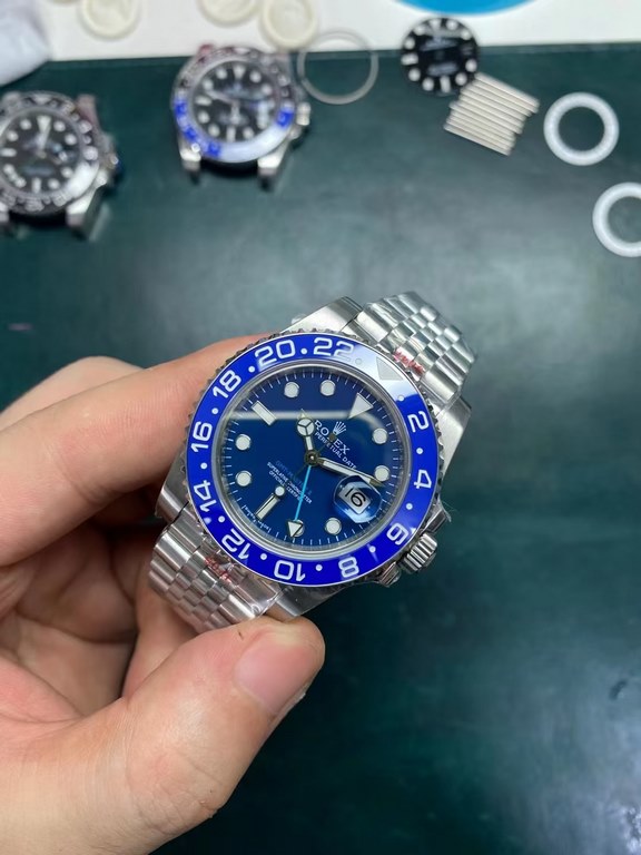 Pepsi Circle, Sand Circle, International Rice Circle, and another new work of art, designed and limited edition by American independent watchmaker WILDMAN The blue color gives people a kind of calm and broad mindset The 