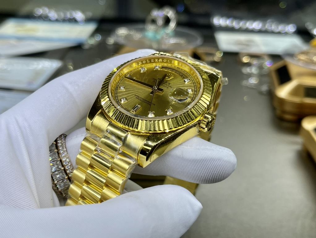 Customized Rolex log paragraph 41mm surface scale inlaid with South African real diamonds assembled ETA2836 machine package 18K yellow gold real gold K gold warranty 3 years (gold effect is the use of the least money to 