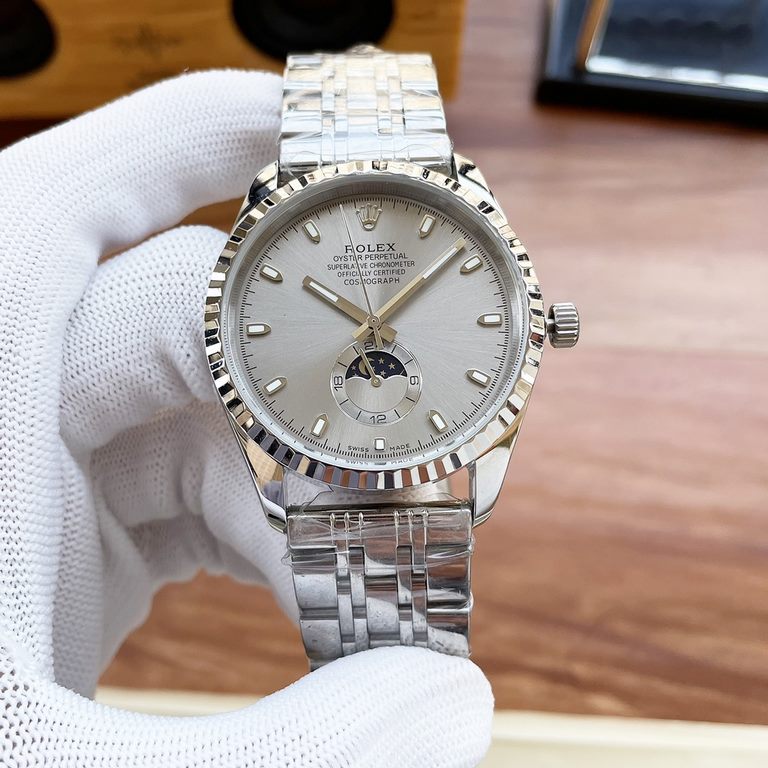 Rolex. Rolex Rolex boutique men's watches, classic big three hands equipped with moon phase design, distinguished atmosphere, gentleman style, excellent quality, hot sale all over the city. Adopting automatic mechanical 