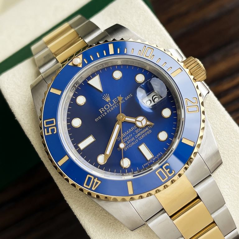 Top of the line gold clad model! Rolex Submariner series is a model of classic watches, this watch gold noble and bright and stainless steel solid and matchless in one, King Kong combination makes the watch more atmosphe