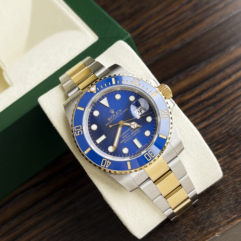 Top of the line gold clad model! Rolex Submariner series is a model of classic watches, this watch gold noble and bright and stainless steel solid and matchless in one, King Kong combination makes the watch more atmosphe