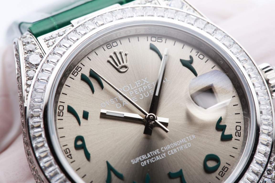 The latest masterpiece! ROLEX Rolex Logbook Series,   Rolex first Logbook full of stars crocodile leather belt series !  Inlaid with top natural white stone, big shiny, extremely difficult, the same material at present t