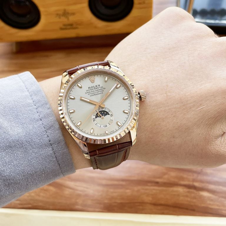 Rolex. Rolex Rolex boutique men's watches, classic big three hands equipped with moon phase design, distinguished atmosphere, gentleman style, excellent quality, hot sale all over the city. Adopting automatic mechanical 