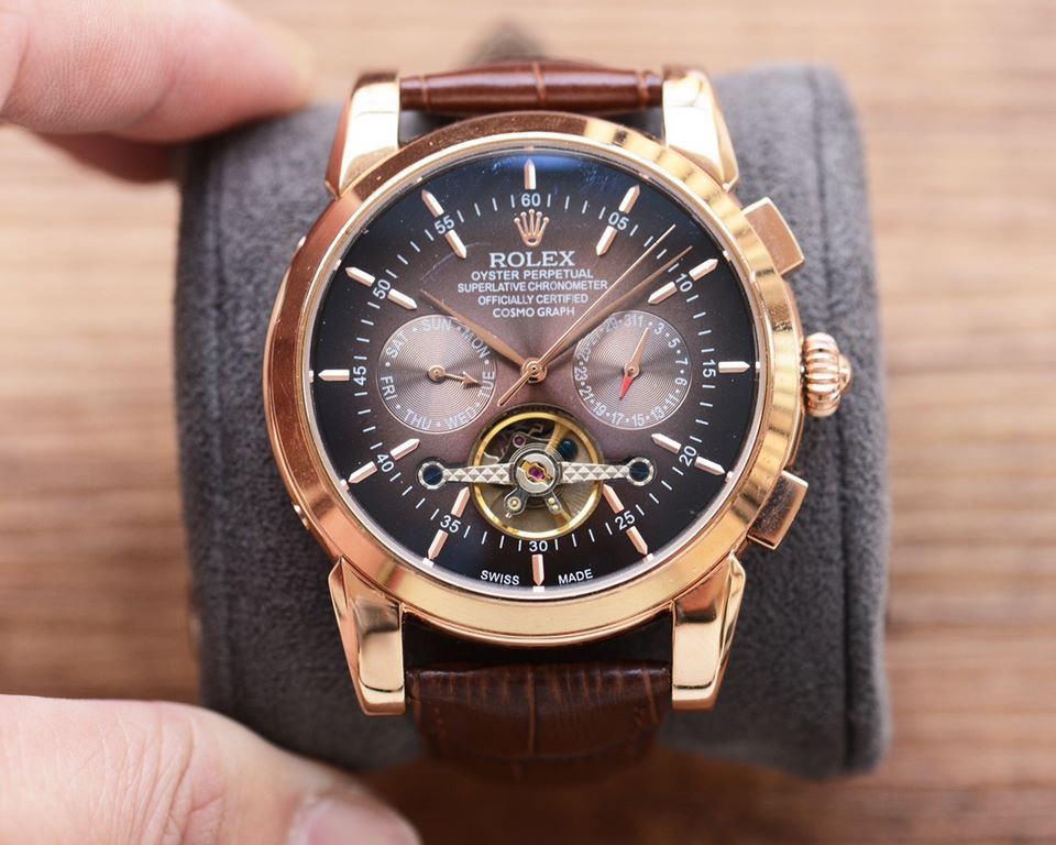 Men's favorite multi-function watch  【Newest】：Rolex   best design   exclusive first  【Type】：Boutique men's watches[Strap] Genuine cowhide leather strap[Movement] High-end automatic mechanical movement[Mirror] mineral rei