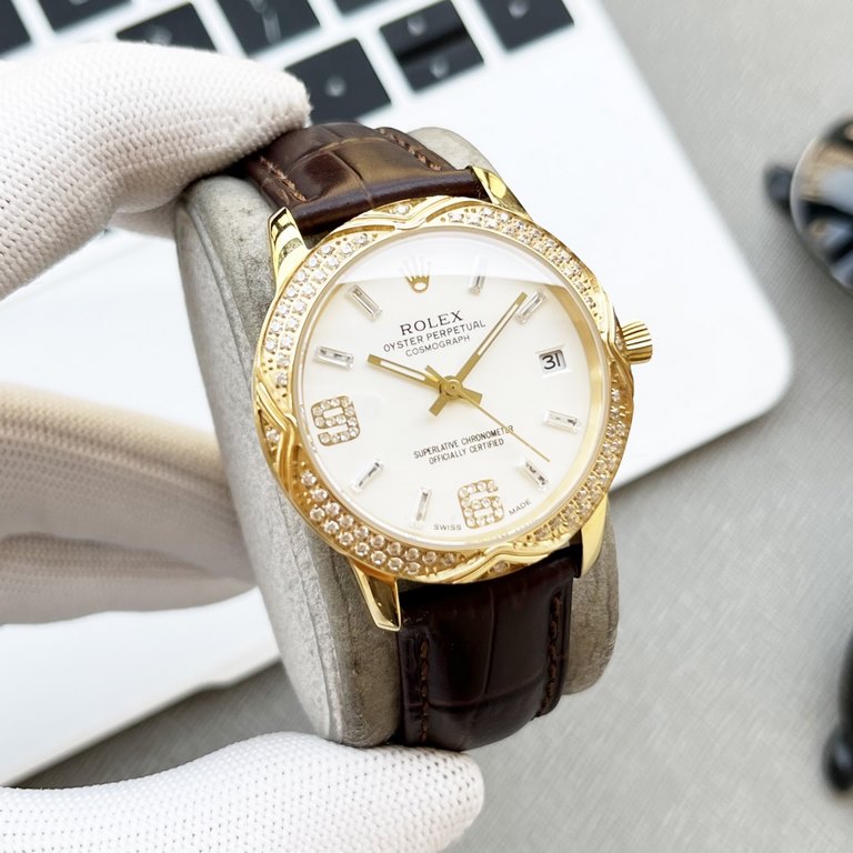 The watch is equipped with imported movement (zero return), thickness of 10 millimeters, ultra-thin Italian cowhide leather, so you can wear more comfortable! Send the goddess the best style                 Please recogn