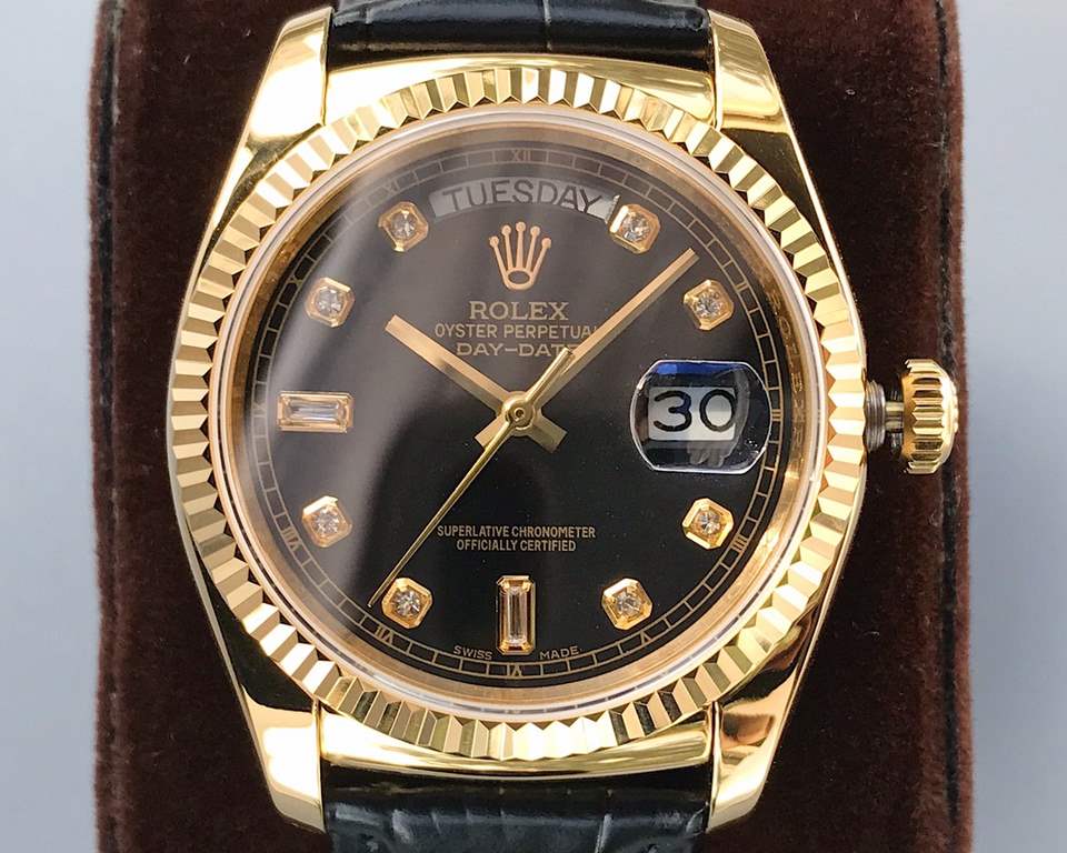 TR production] Rolex day-date 36mm weekly calendar type series of new a small number of arrivals to accept the scheduled shipment equipped with genuine imitation crocodile leather material strap, the original buckle, the