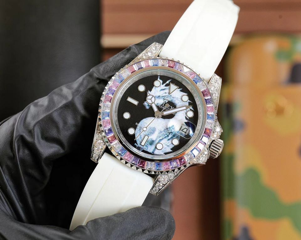 Rolex top plaything poisonous goods, do not like to hit the street watch water ghost you, he is definitely your soulmate. With Rolex's most classic submarine series water ghost as a prototype, after the ring mouth of the