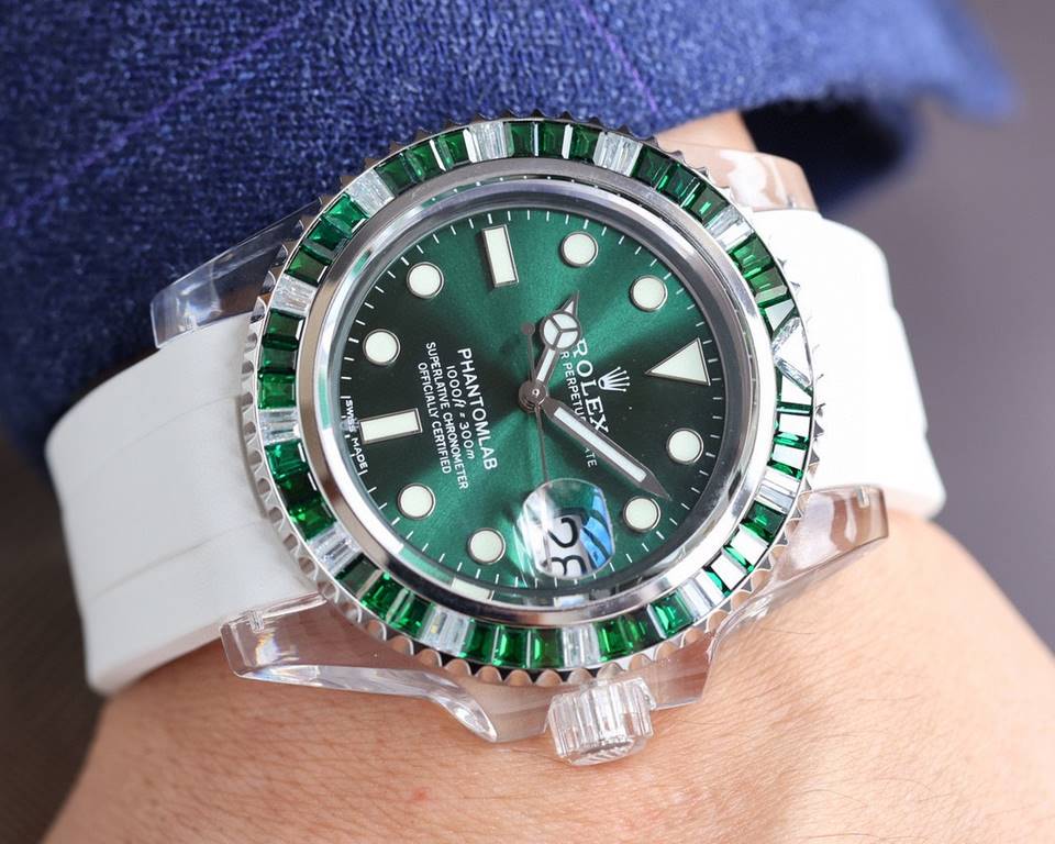 Rolex   Phantomlab modified masterpiece imported crystal glass crystal series, combined with elegant modern aesthetics and exquisite watchmaking technology, the first time to introduce imported crystal with excellent har