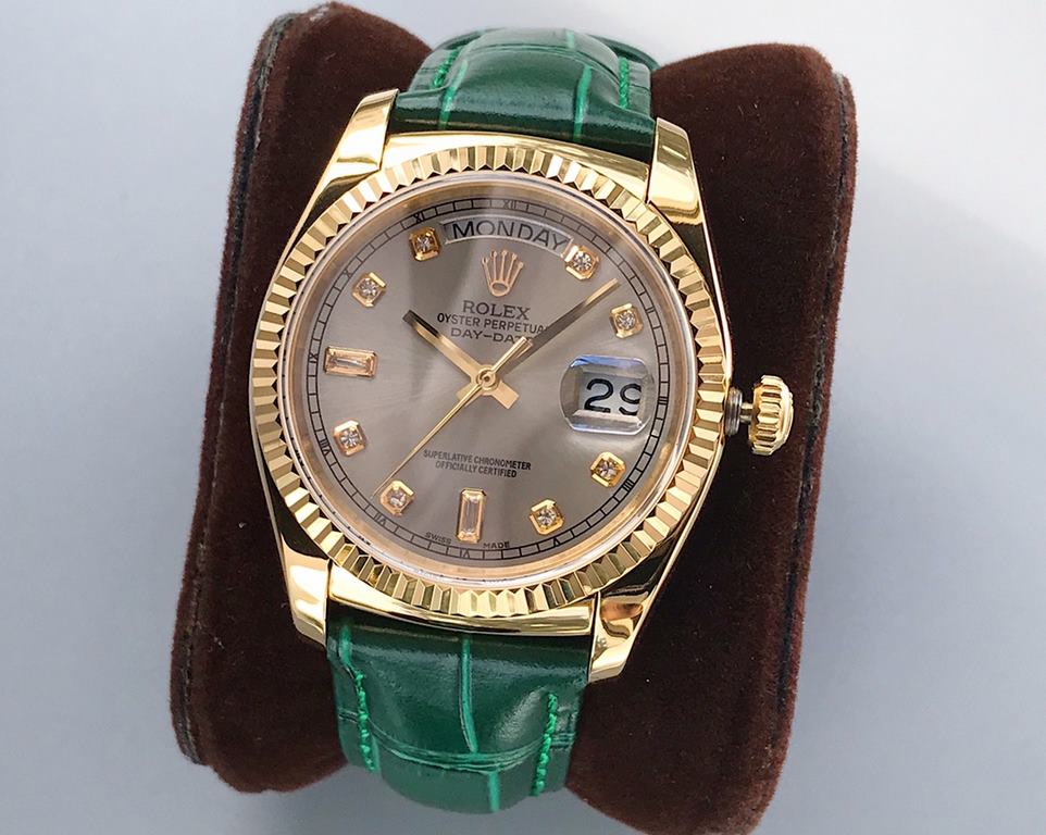 TR production] Rolex day-date 36mm weekly calendar type series of new a small number of arrivals to accept the scheduled shipment equipped with genuine imitation crocodile leather material strap, the original buckle, the