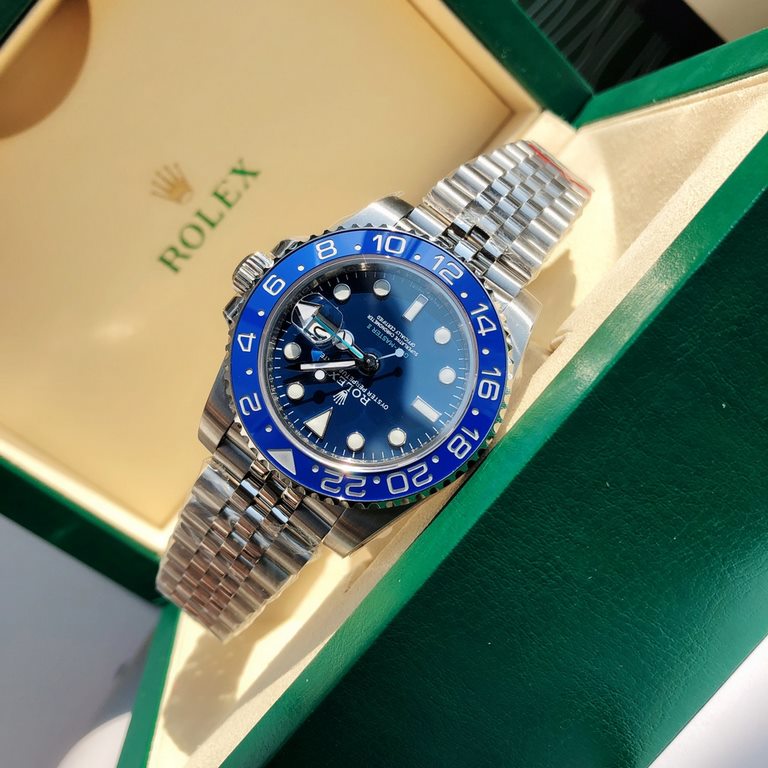 Wholesale box Support Hong Kong, U.S. direct mailRolex GMTThe blue circle blue face special modification model the highest version of the market! The focus of this model also lies in the bezel, one-piece ceramic ring, th